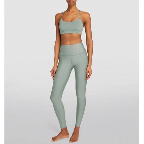 ALO Yoga Other - Alo Airlift Intrigue Bra in XS Green